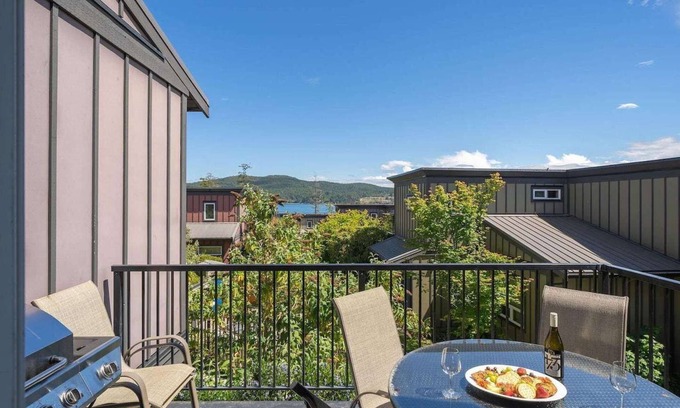 Sooke House | Sooke Townhome, 3 Bedrooms