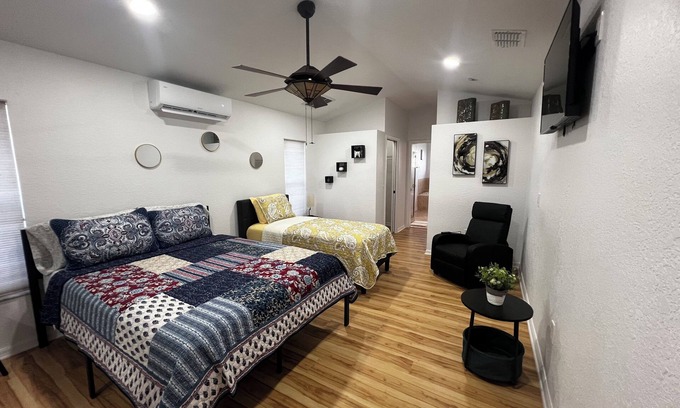 Spring Hill Apartment | Soothing 2-bedroom apartment with AC in Spring Hill