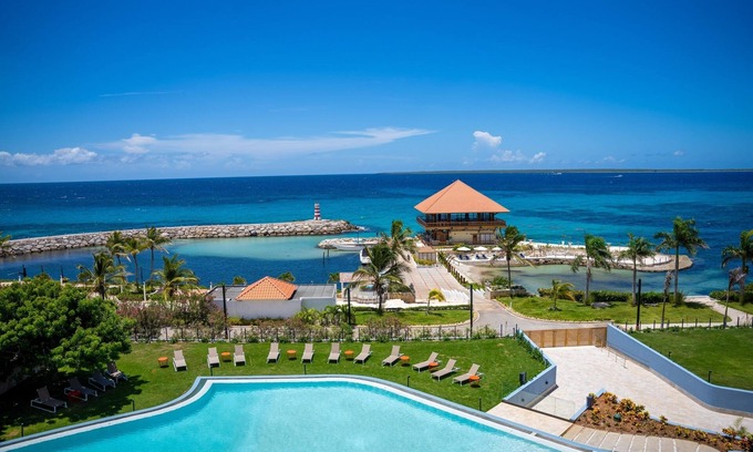 La Romana Hotel | Soothing Escape | 2 Units w/Ocean View Balcony | Pool | Beach Access
