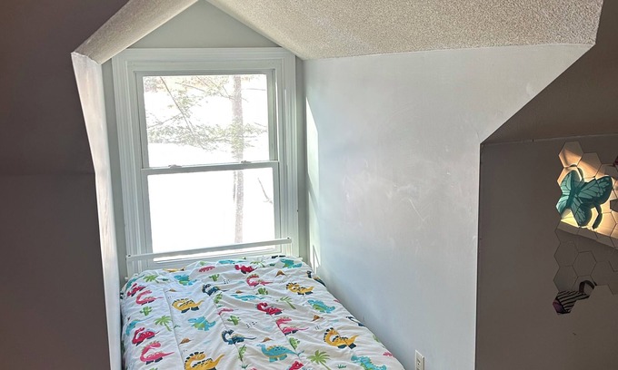 Quechee House | Soothing family-friendly townhome in Quechee Lakes