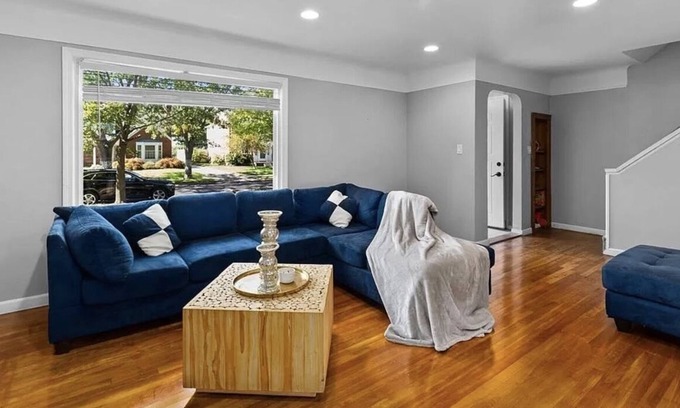 Detroit House | SOPHISTICATED ELEGANCE PRIVATE HOME with outdoor hot tub