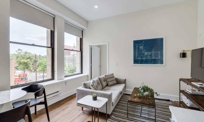 Center City East Apartment | Sosuite | 1BR Apt w W/D, Gym, Lounge, Park View