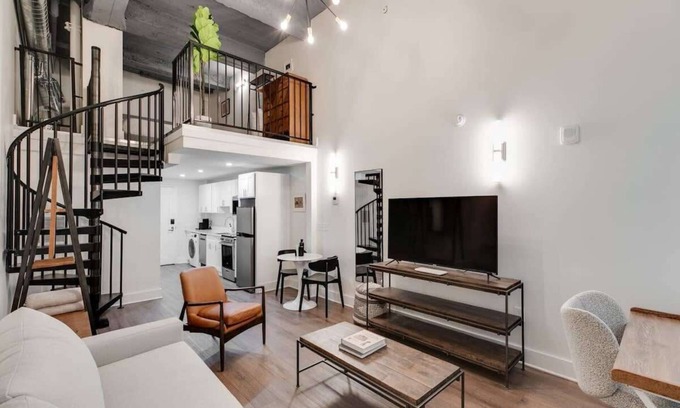 Center City East Apartment | Sosuite | 1BR Loft w W/D, Gym, Lounge