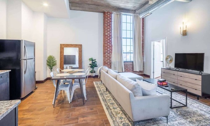 West Poplar Apartment | Sosuite | 2BR Penthouse w W/D, Gym, On-Site Bar