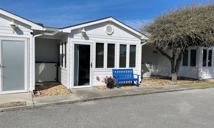 Emerald Isle Condo | Sound Escape, Sound Side Studio Condo in Emerald Isle