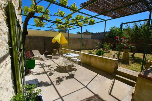 Saze House | Sous La Treille