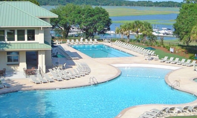 Moss Creek House | South Carolina Golf/Tennis/Pools/Marina/Beaches
