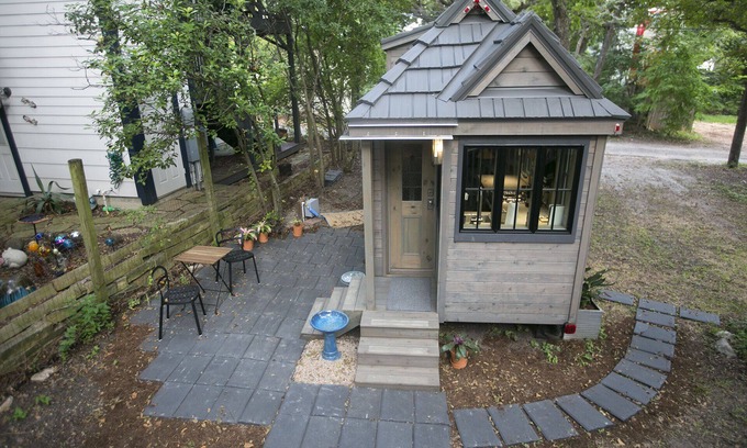 Bouldin House | South Congress Tiny House Jewel!