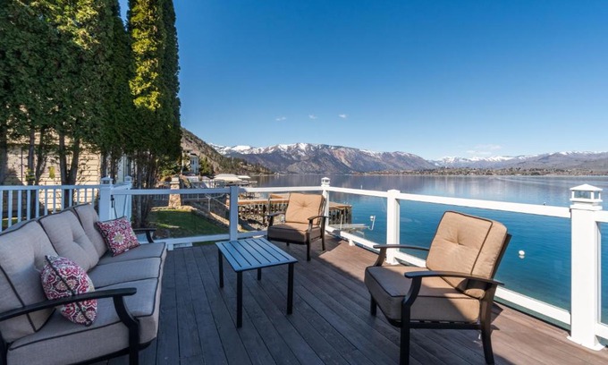 Chelan House | South Cove Sunset