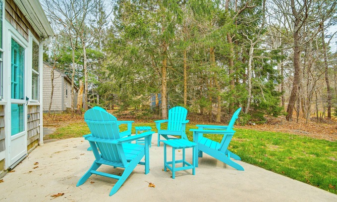 South Dennis Cottage | South Dennis Vacation Rental ~ 5 Mi to Beach!