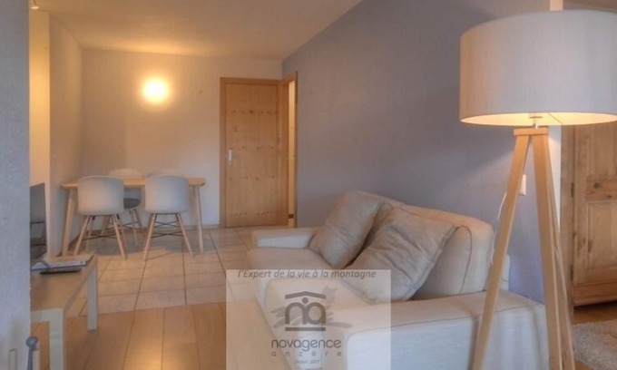 Monteiller Apartment | South facing studio with balcony, 1 double bed, 1 bathroom/WC, sofas, chimney and TV. The closed kit