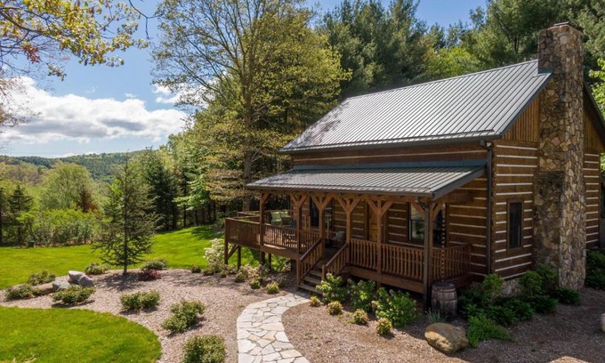 Fleetwood House | South Fork Cabin