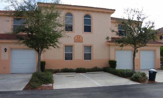 Iona Condo | South Ft. Myers 2br 2bath Newly Furnished, First Floor Coach Home