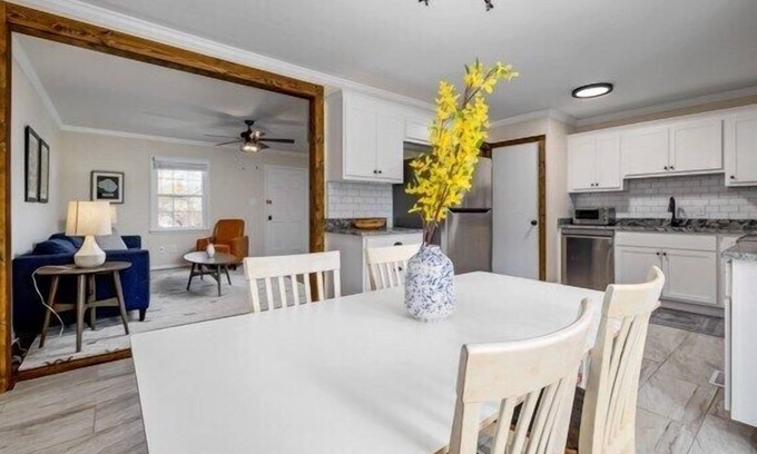 Southeast Raleigh House | South Raleigh GEM Minutes to DT Raleigh