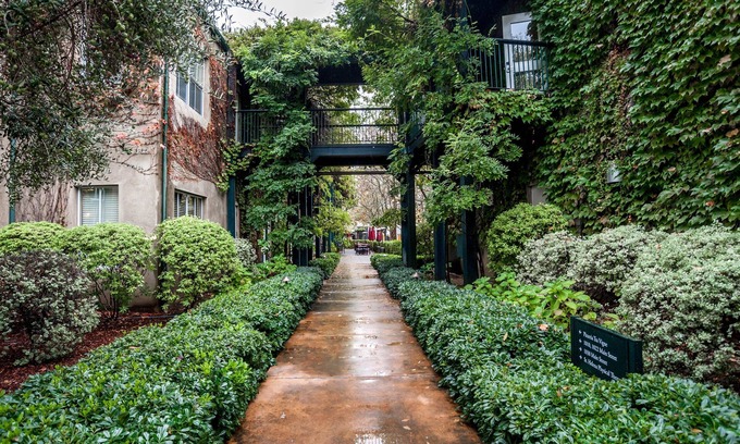 St. Helena Hotel | Southbridge Napa Valley