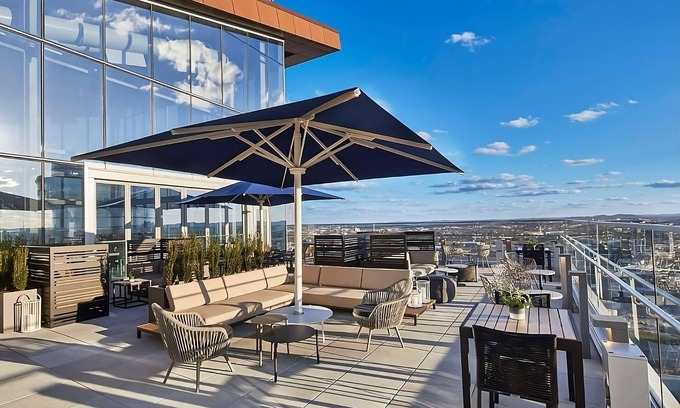 Sobro Hotel | Southern Charm Hideaway! Indoor Swimming Pool, Kitchenette, Pet-friendly Hotel!