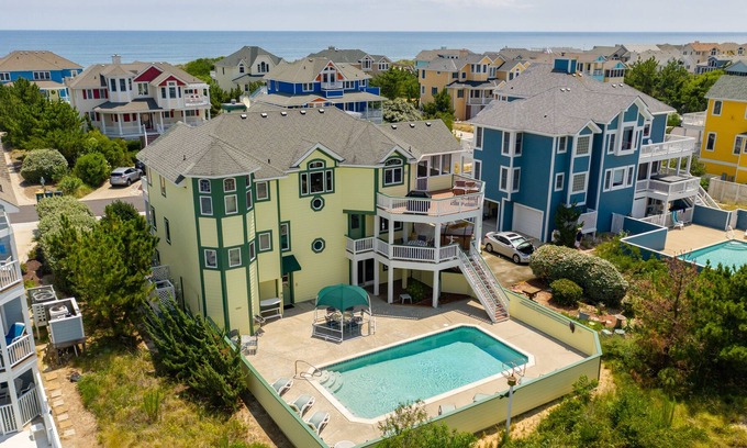 Buck Island House | Southern charm house in gated community with private heated pool & hot tub