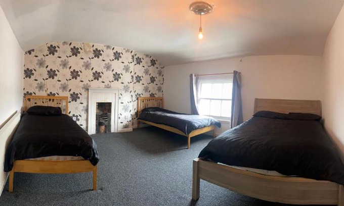 King's Lynn House | Southgate Lodge - Single/Twin, Double and Family rooms