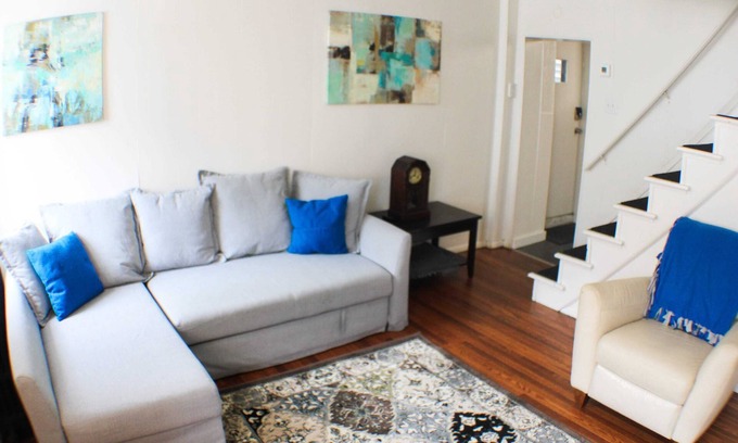 South Side Slopes Apartment | Southside Slopes Crash Pad - Off Street Parking