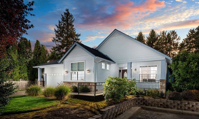Greenburg House | Southwest Portland Single Level Wheelchair Accessible Home With Open Floor Plan With Ping Pong Table