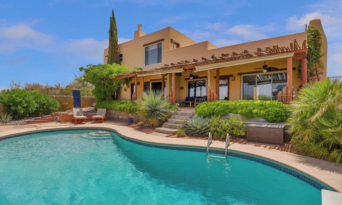 Mesilla Park House | Southwestern Hilltop Retreat + Pool
