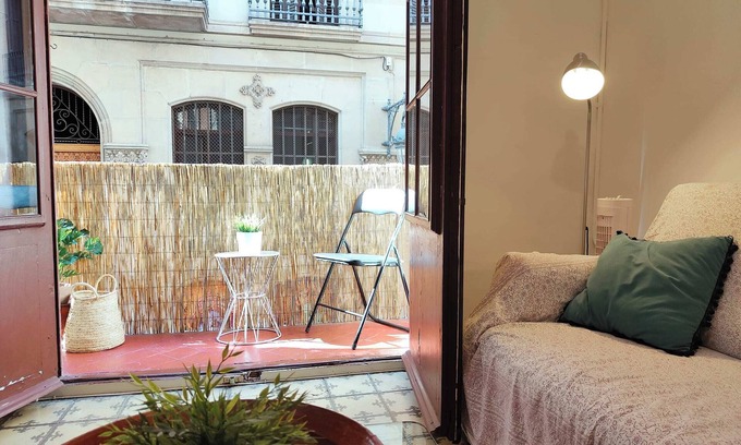La Ribera Apartment | SP1- Centrally located, unique with balcony!