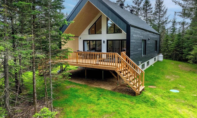 Shannon Ski Chalet | Spa - Pool table - Great Comfort - Chalet Le Mysa