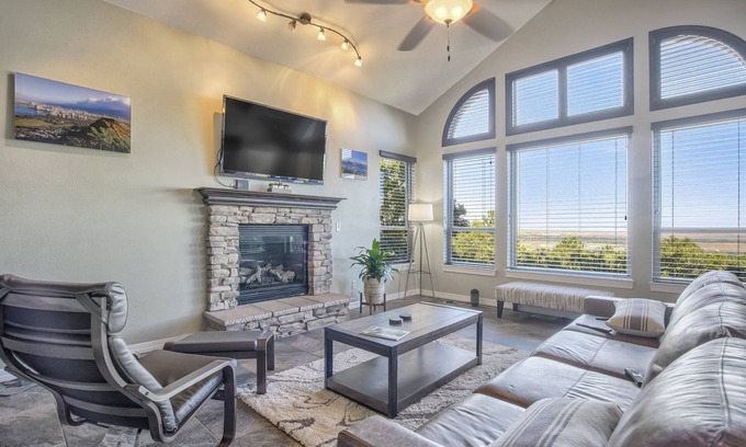 Southwest Colorado Springs House | Space Command