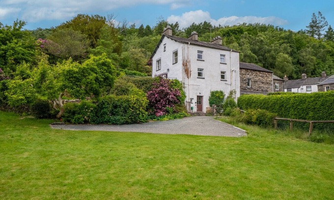 Rusland House | Space galore, an acre of gardens and four bedrooms, Lakeland farmhouse with games room, free parking