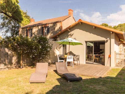 Saint-Brevin-les-Pins House | Spacieux écogîte en pierre avec jardin clos, proche de l'océan et des plages, tout confort - FR-1-306-1032