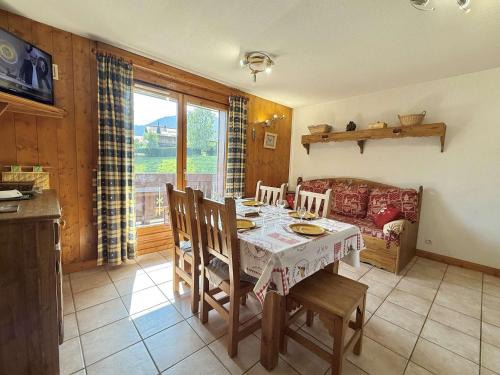Praz-sur-Arly Apartment | Spacieux 3 pièces à Praz-sur-Arly, balcon sud-ouest, garage, proche centre et remontées mécaniques - FR-1-603-16