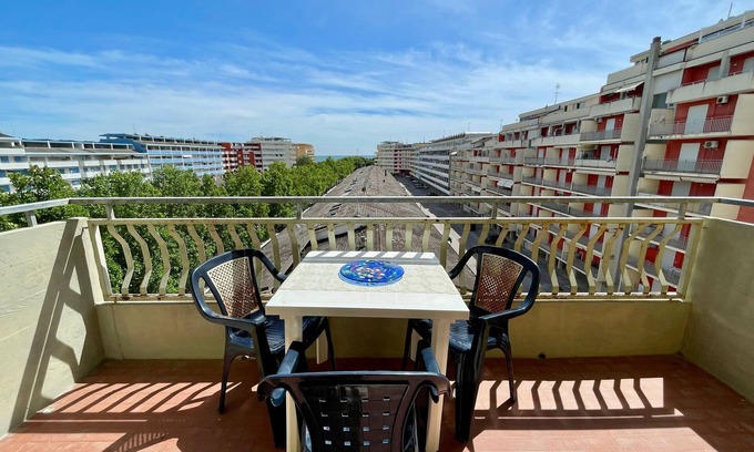 Porto Santa Margherita Apartment | Spacious apartment near the beach