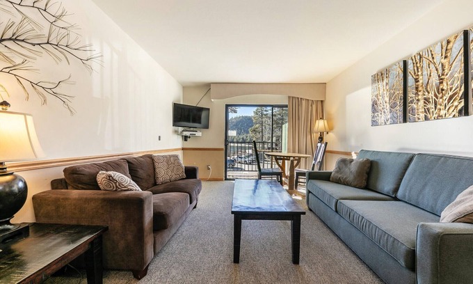 Truckee Condo | Spacious 1BR Condo w/Partial Lake View #222 at Donner Lake Village