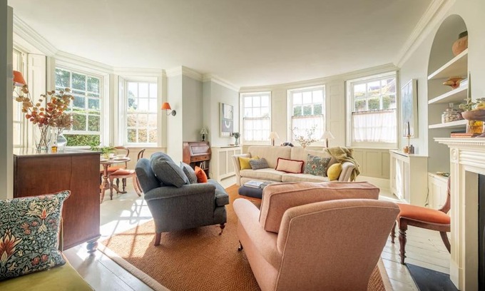 Taplow Apartment | Spacious 2-bed Apartment - 15 Mins from Heathrow