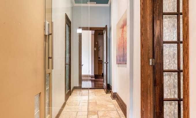 Downtown Montreal Apartment | Spacious 2 bedroom Downtown Montreal