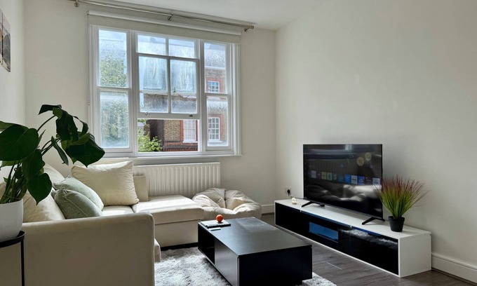 Canonbury Apartment | Spacious 2-Bedroom Luxury Apartment in Islington. Pet friendly !