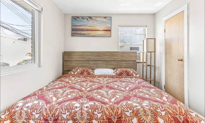 South Jamaica Apartment | Spacious 2 Bedroom