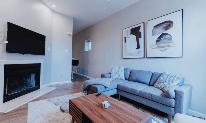 Soulard Apartment | Spacious 2-BR First-Floor Soulard Apt—Desk, Smart-Lock, Free Parking