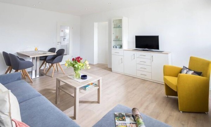 Norderney Apartment | Spacious 2-room vacation apartment in a well-kept complex with swimming pool in the house