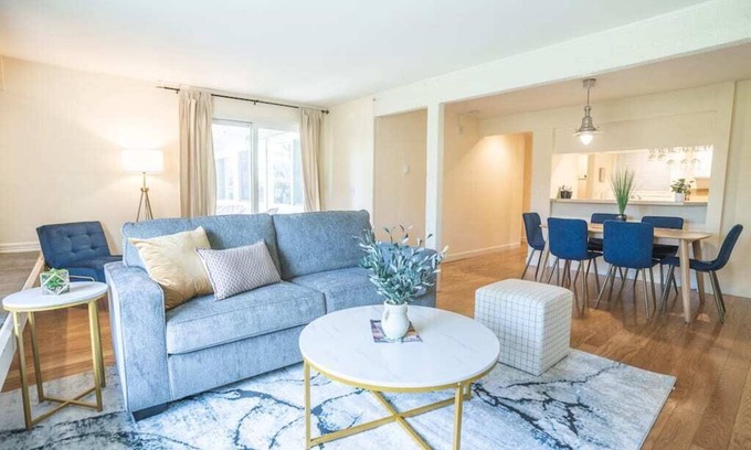 Grass Lawn Apartment | Spacious 2B2B Condo near downtown & Microsoft