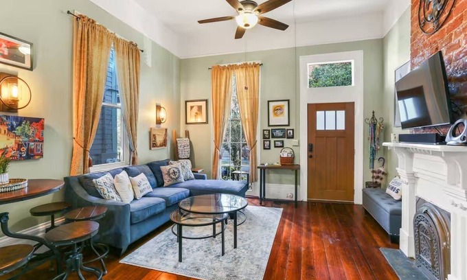 Touro Condo | Spacious 2BR/2BA Uptown Condo - Walk to Magazine St. Dining, Shops & Streetcar