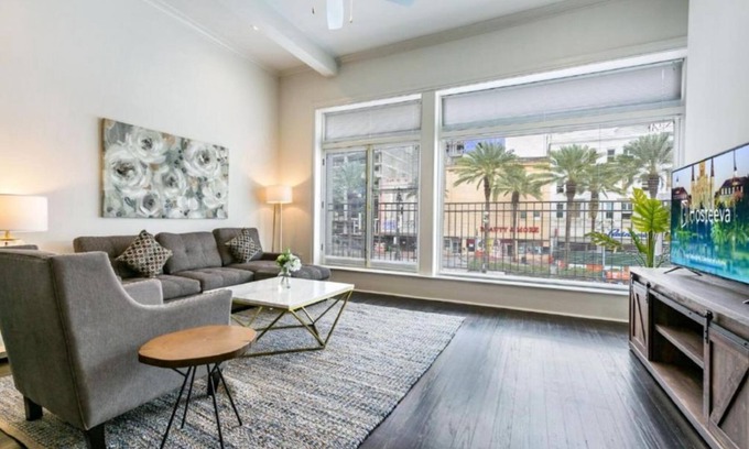 Central Business District Condo | Spacious 2BR w/Canal Views|Walk to Bourbon St