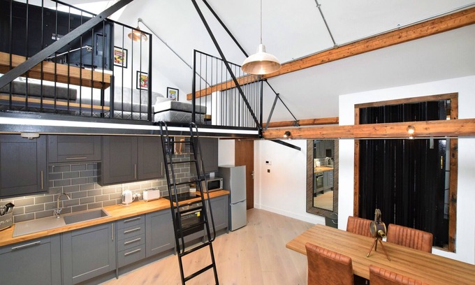 Bristol Apartment | Spacious 3 bedroom apartment in City Centre