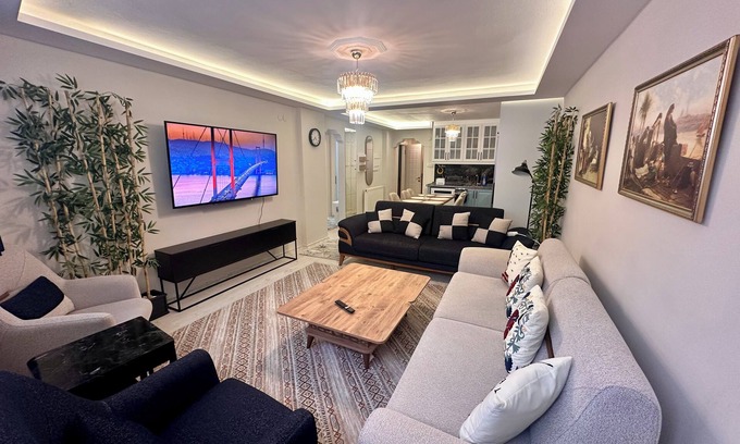 Sultanahmet Apartment | Spacious 3-bedroom apartment with AC, WiFi in fabulous Istanbul