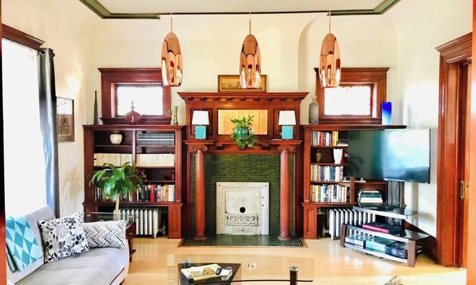 City Park Apartment | Spacious 3-bedroom apartment with WiFi, AC in charming Denver