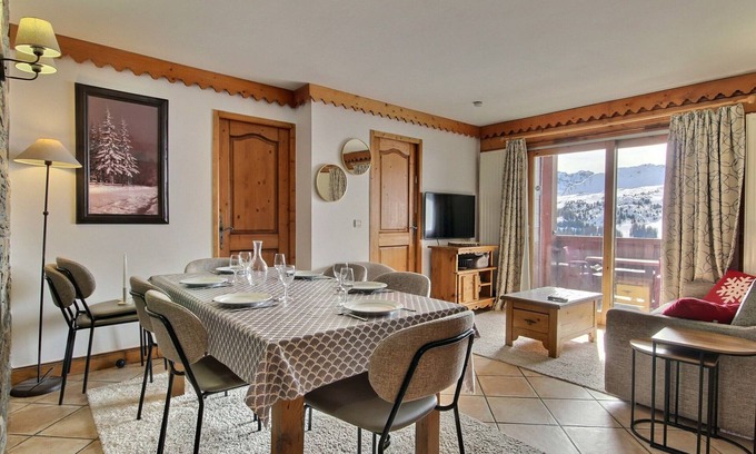 Aime Apartment | Spacious 3-bedroom apt with pool, gym