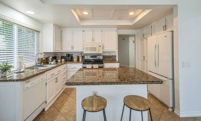 Rancho Penasquitos House | Spacious 3BR Retreat Comfort & Style Await!