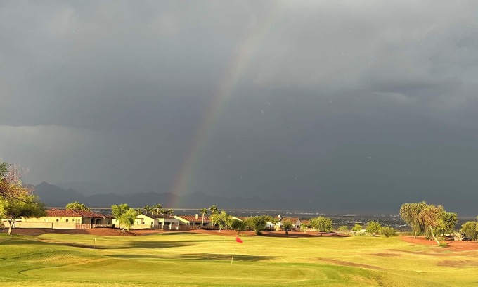 Mohave Valley House | Spacious 4 Bedroom on Golf Course in Mohave Valley. Dove Hunt-Golf + River!