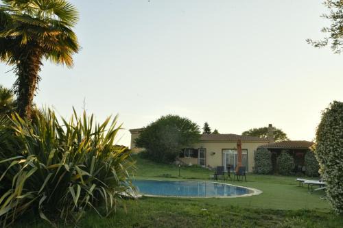 Alexandroupoli Villa | Spacious 4 bedroom Luxury Villa with Lush Gardens Close to City & Beach
