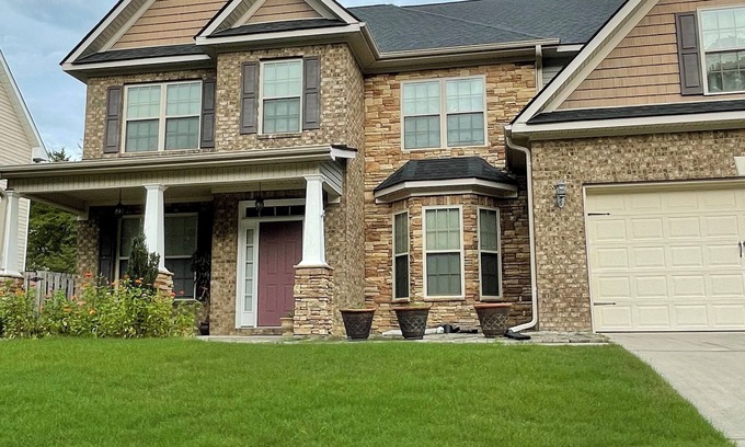 Grovetown House | Spacious 4-bedroom house with neighborhood pool